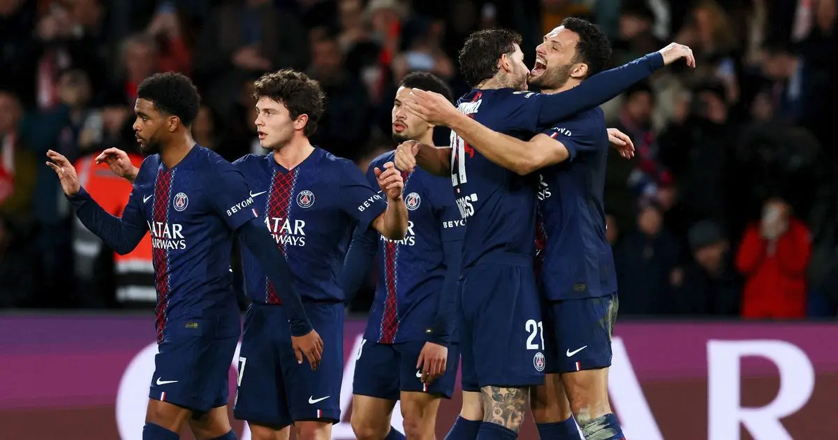 باريس سان جيرمان يتلاعب بميتز ويستعيد الصدارة من لانس