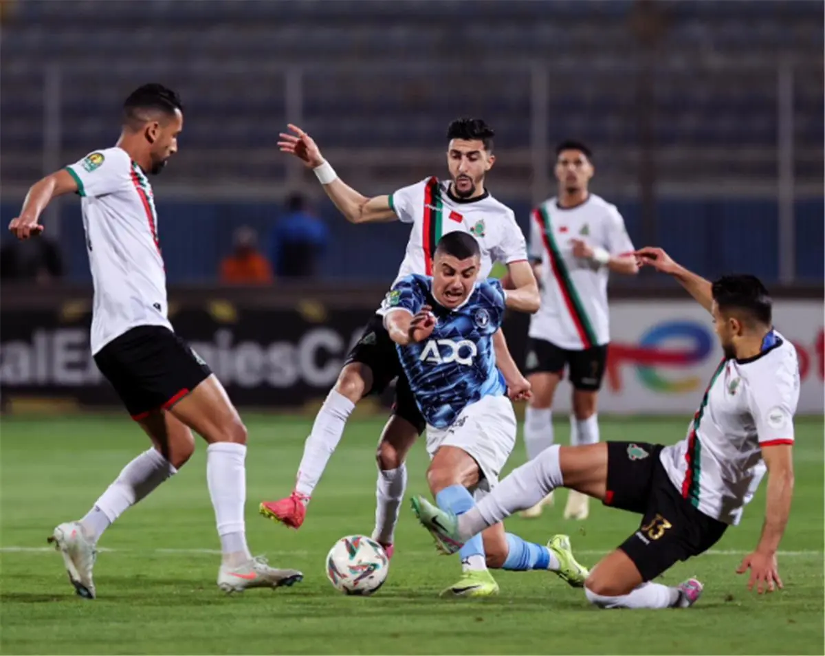 كاف يُجري تعديلًا على موعد مباراة بيراميدز والجيش الملكي في دوري أبطال إفريقيا