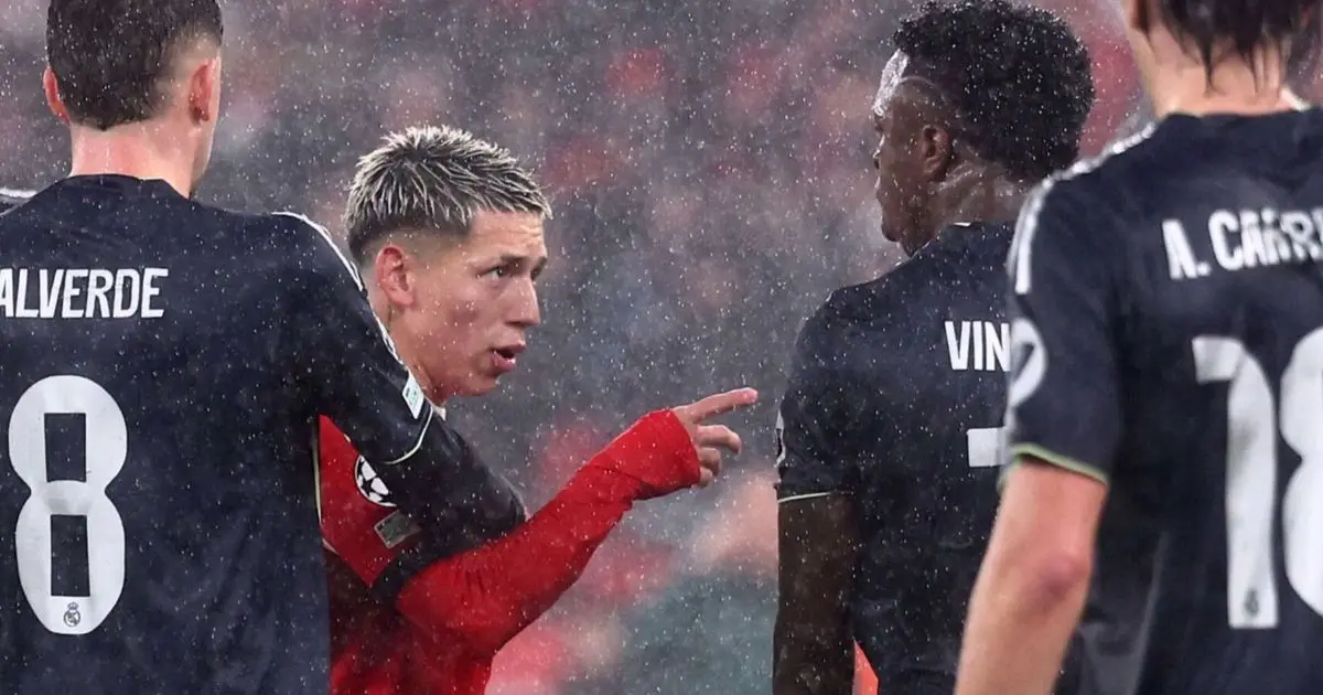 رسمياً.. إيقاف بريستياني أمام ريال مدريد وبنفيكا يستشيط غضباً