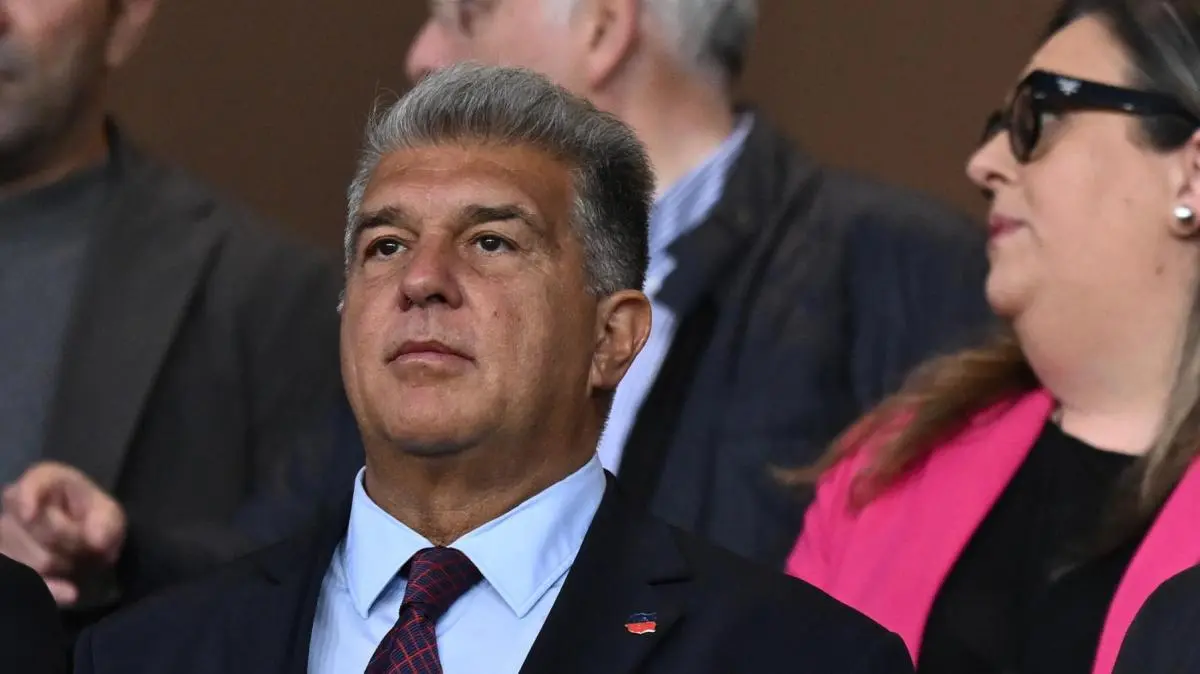 أول رد رسمي من برشلونة على الاتهامات الموجهة إلى لابورتا