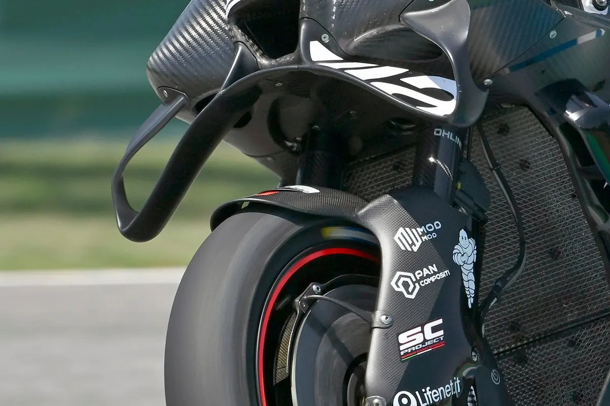 Aprilia’s MotoGP tech secret: a double duct hidden under the fairing