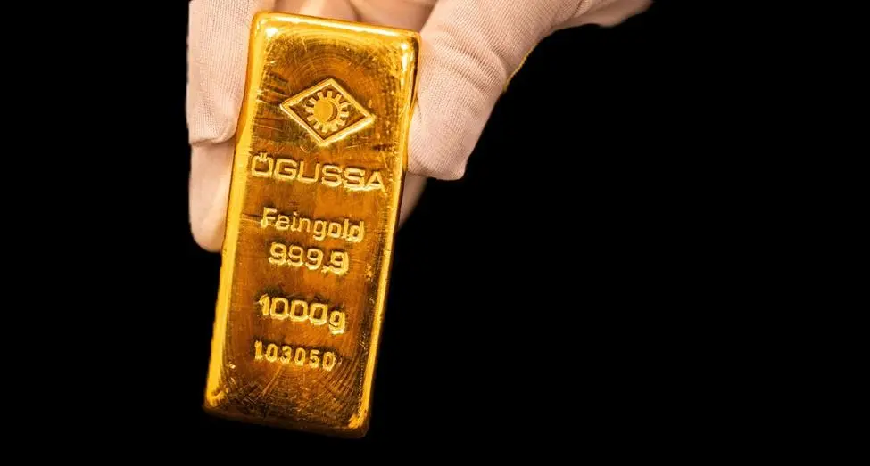 الذهب يرتفع إلى أعلى مستوى في 3 أسابيع مع انخفاض الدولار