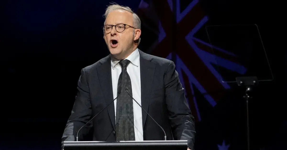 رئيس وزراء أستراليا يؤيد استبعاد آندرو من ترتيب وراثة عرش بريطانيا