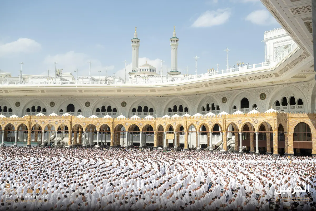 رمضان 2026.. كيف تستفيد من دليل العمرة والزيارة الجديد بـ16 لغة؟