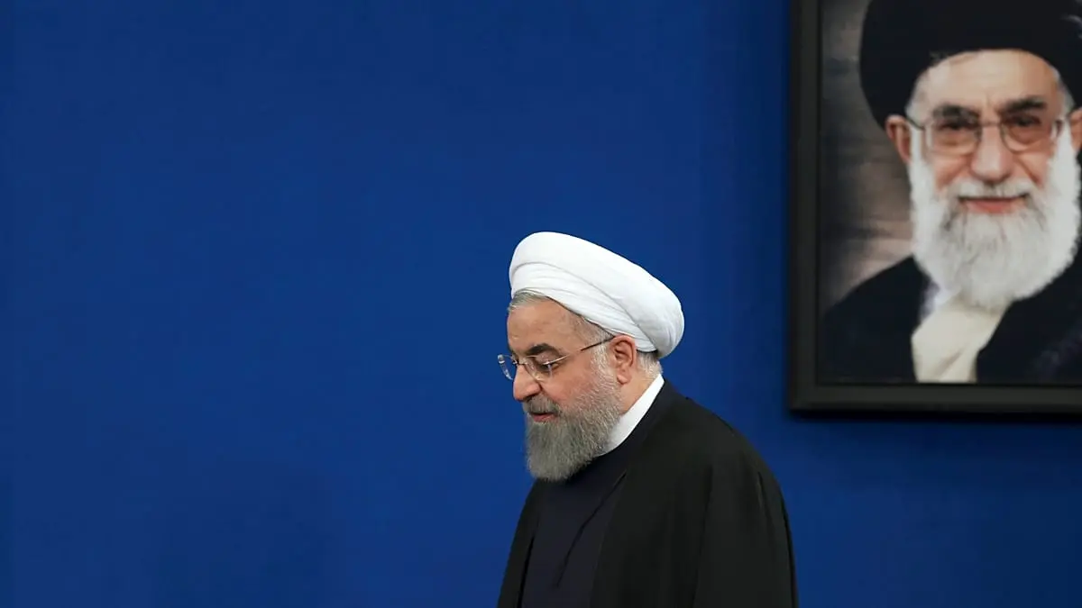 كواليس محاولة "إسقاط" خامنئي: انقلاب روحاني لم يكتمل.. ولاريجاني يقلب المعادلة