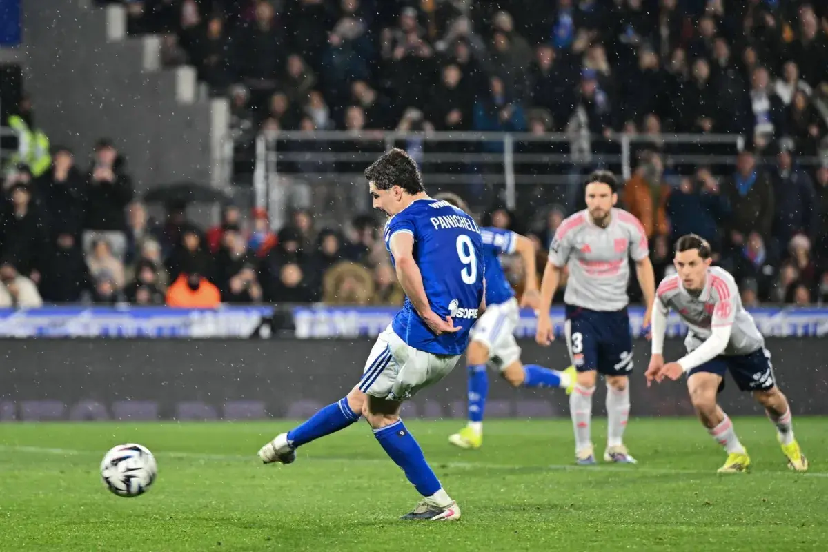 «الدوري الفرنسي»: ستراسبورغ يعطّل ليون بثلاثية