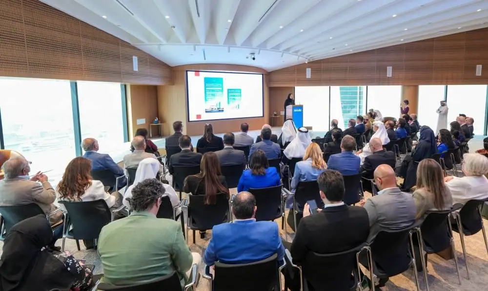 غرفة تجارة دبي تستعرض فرص الاقتصاد وتعزيز تنافسية القطاع الخاص