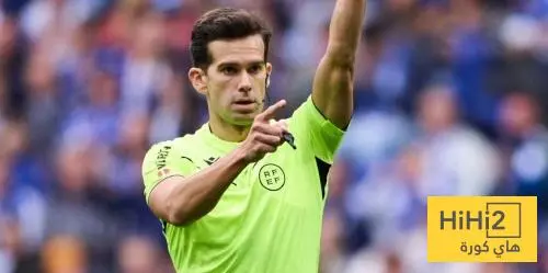 الكشف عن حديث الحكم مع كارفخال وكورتوا بين شوطي مباراة اوساسونا