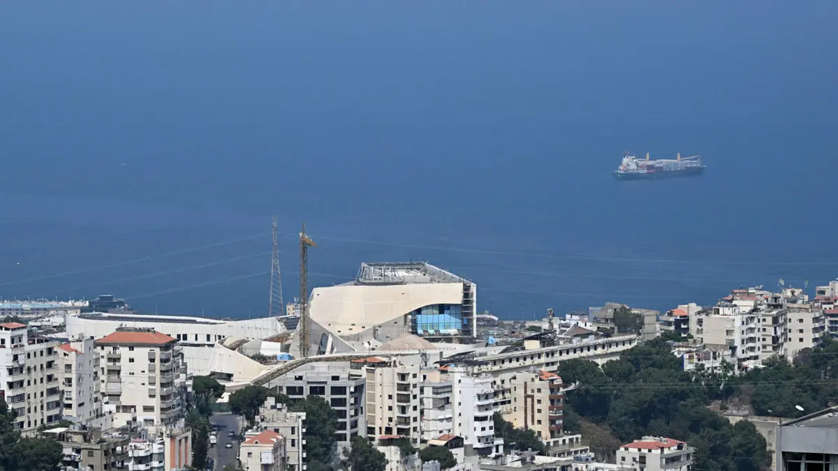 واشنطن تسحب موظفين غير أساسيين من سفارتها في بيروت وسط تصاعد التوتر مع إيران