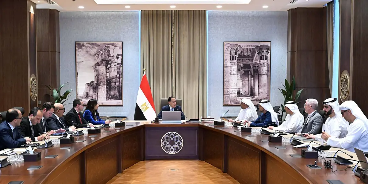 مدبولي يتابع مستجدات الموقف التنفيذي لمشروع رأس الحكمة بالساحل الشمالي - أموال الغد