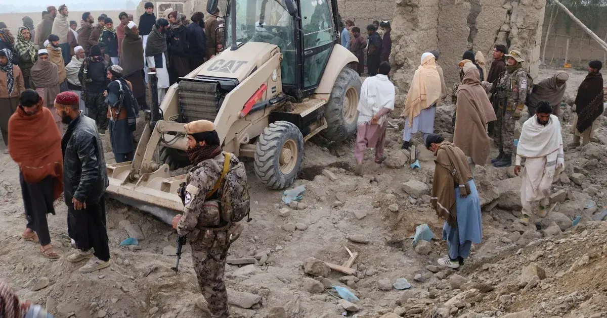 باكستان وأفغانستان تتبادلان إطلاق النار في تصعيد جديد على الحدود