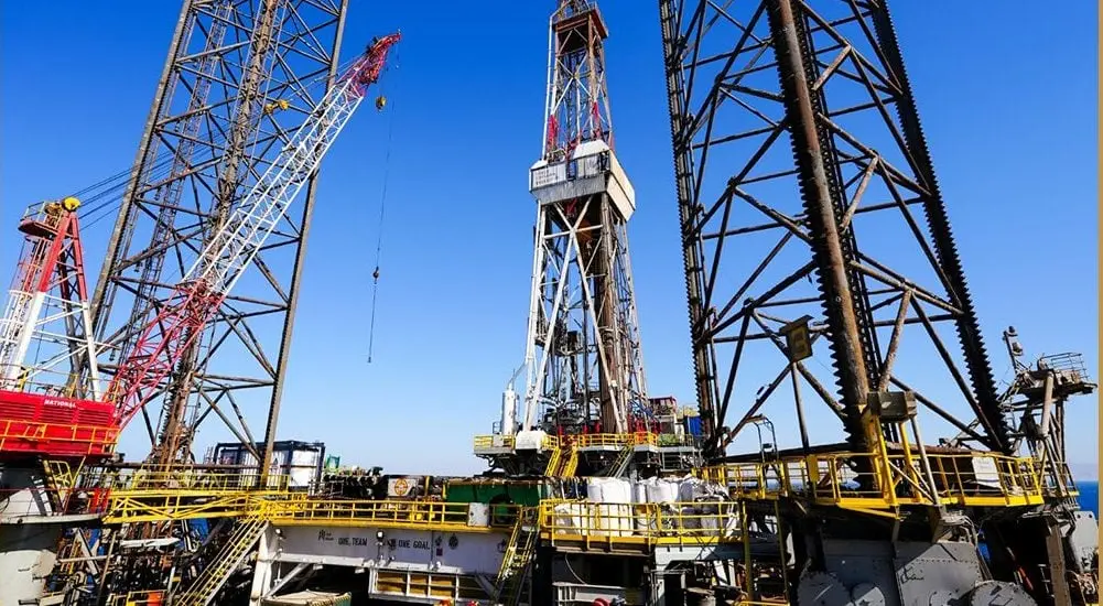 بئر جديدة بأقدم حقل نفط في مصر تضيف 1500 برميل يوميًا - الطاقة