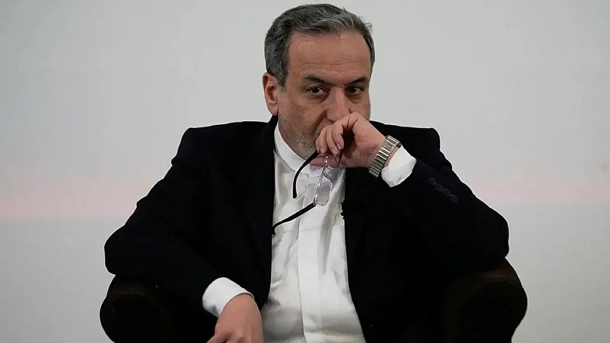 العين على جنيف.. طهران تتحدث عن "فرصة تاريخية" لاتفاق "غير مسبوق" مع واشنطن