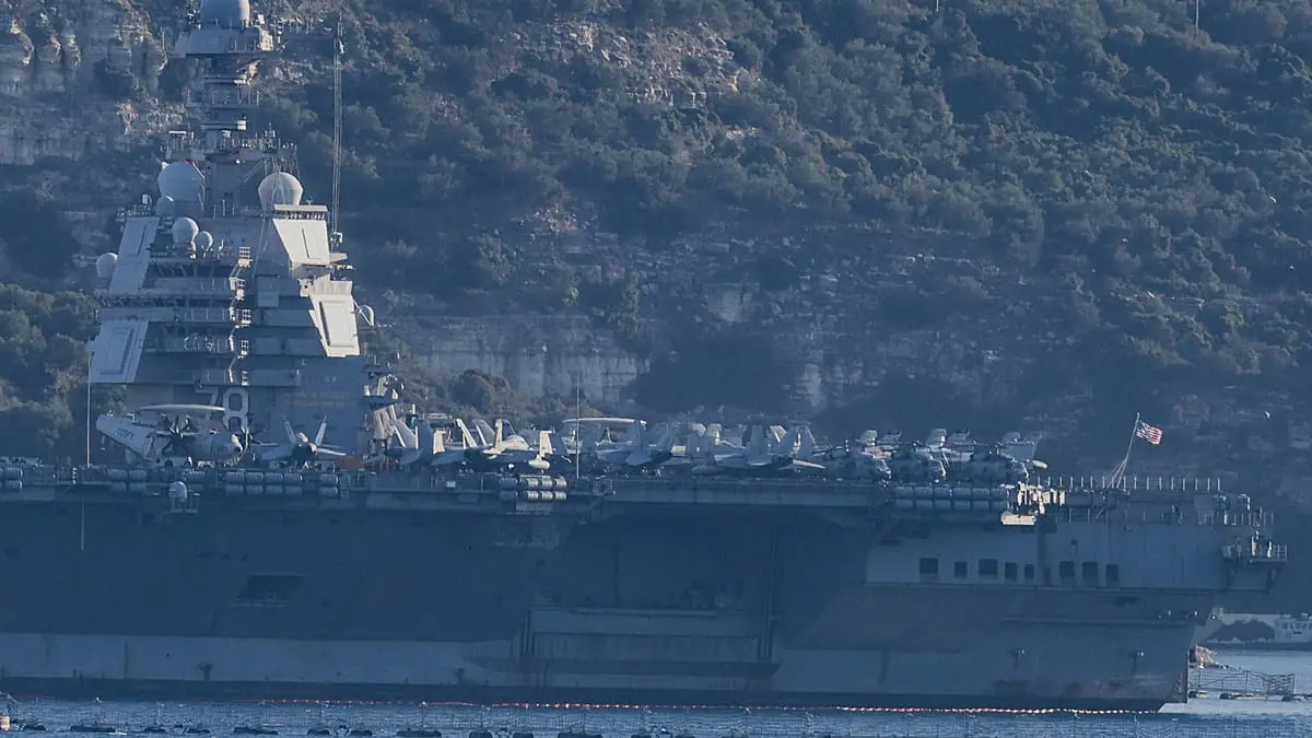 وصول حاملة الطائرات "جيرالد آر. فورد" إلى كريت.. هل تكسر العملاقة الأمريكية جمود النووي الإيراني؟