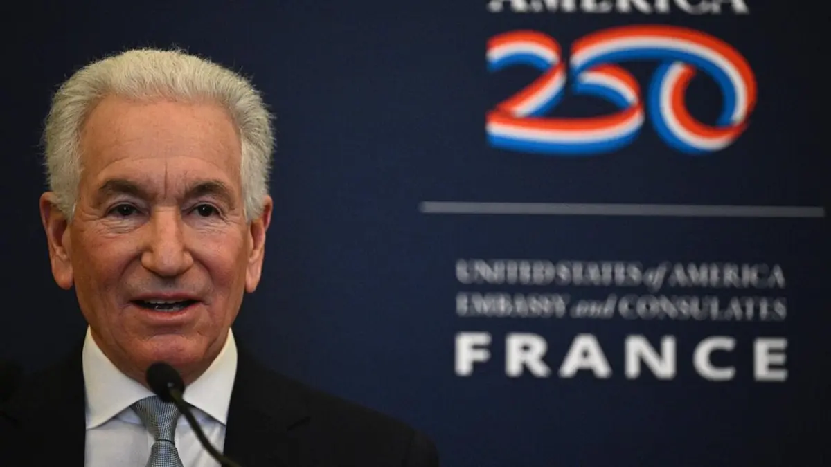 باريس تنتقد غياب السفير الأمريكي بعد استدعائه وتقيد اتصالاته بالحكومة الفرنسية
