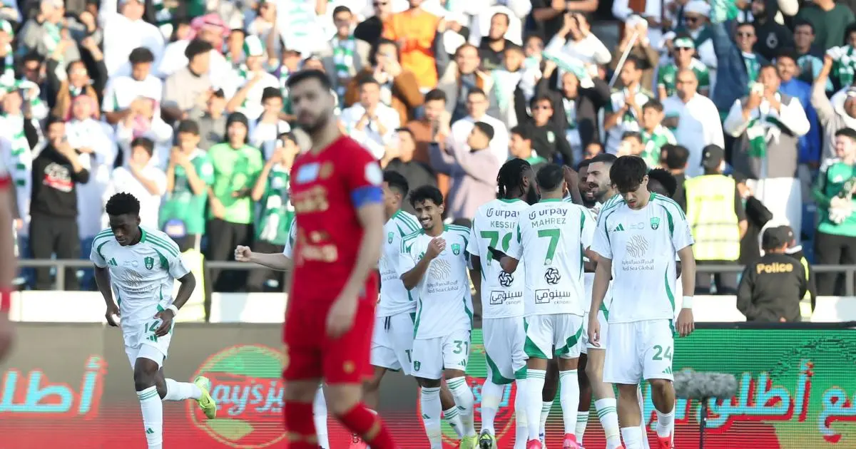 الأهلي يتصدر مؤقتاً الدوري السعودي بعد فوزه على ضمك