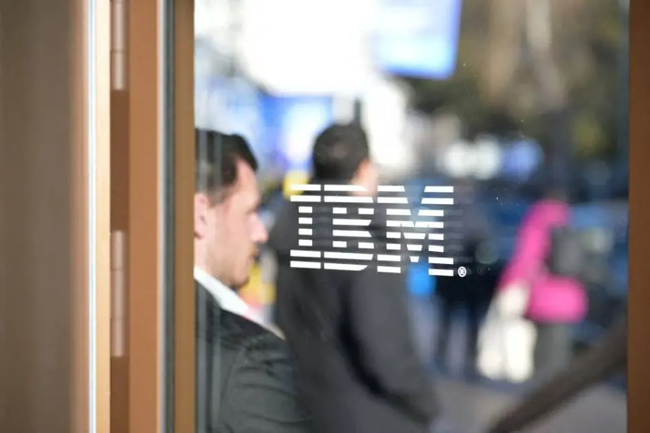 شركة ناشئة تُفقد «آي بي أم» 31 مليار دولار خلال ساعات