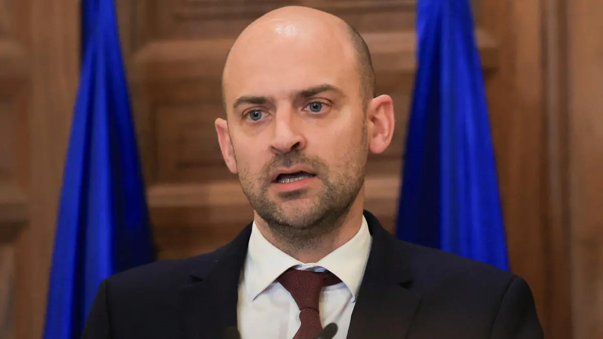 فرنسا تطلب من السفير الأمريكي تفسيرات لعدم امتثاله لاستدعاء وزارة الخارجية