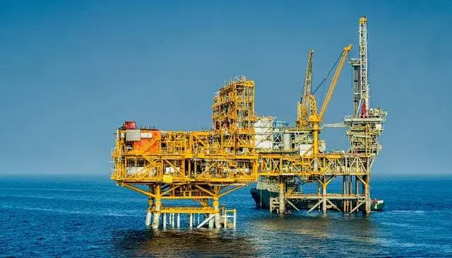 مصر تضيف 1500 برميل زيت خام من بئر جديدة في حقل بلاعيم