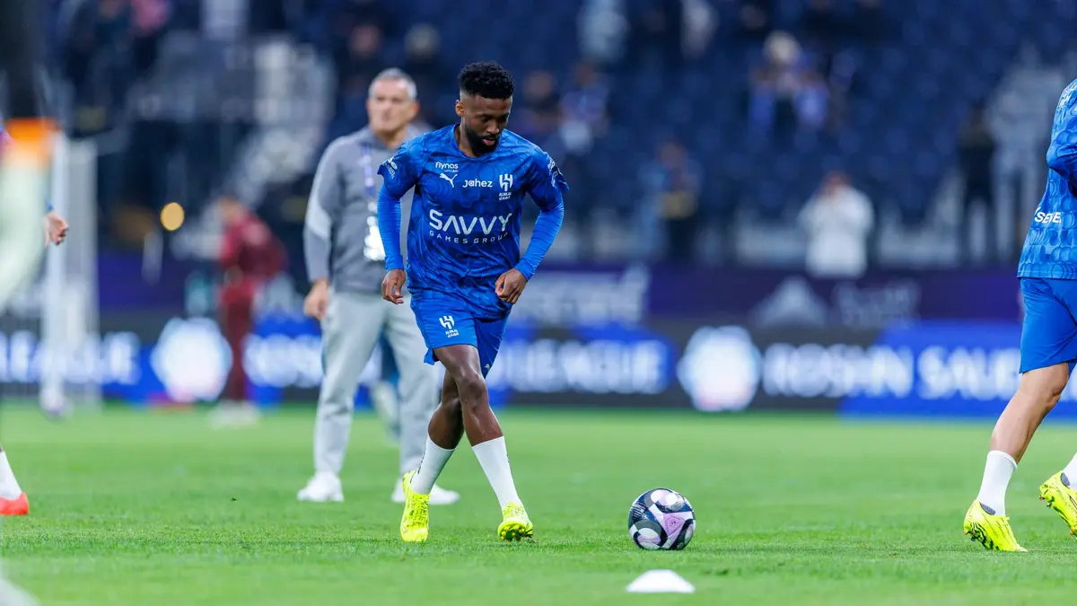 إصابة "مروعة" لحمد اليامي في لقاء الهلال والتعاون