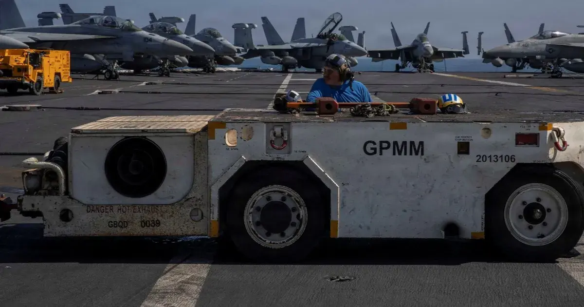 حشود إضافية إلى المنطقة قبل مفاوضات جنيف.. وواشنطن: نفضل الدبلوماسية