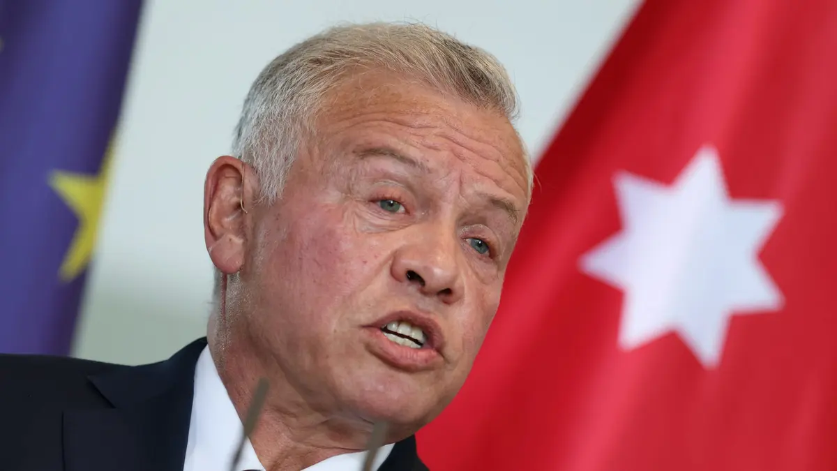 الملك عبد الله: الأردن لن يكون ساحة حرب ولن يسمح باختراق أجوائه