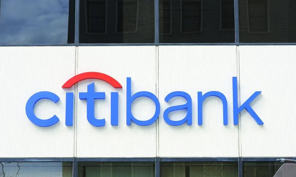 سيتي غروب توقع اتفاقات لبيع 24% من أسهمها في بنك بانامكس