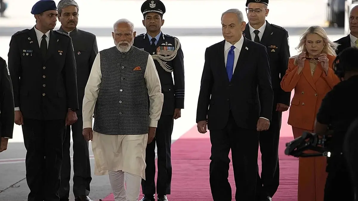 مودي يزور إسرائيل للمرة الثانية منذ تقلده السلطة والكنيست يُضاء بألوان الهند