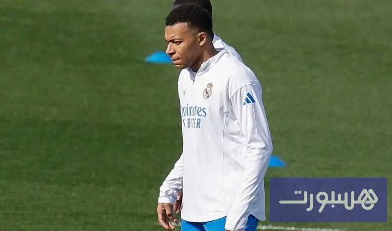 كيليان مبابي يغيب عن مباراة بنفيكا - هسبورت