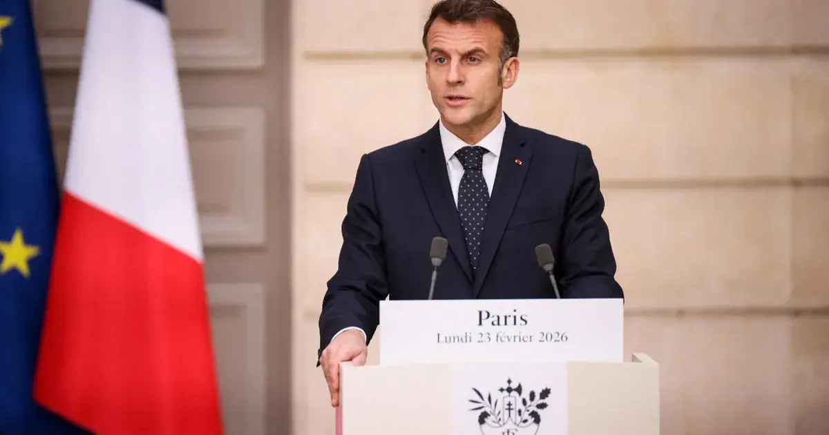 فرنسا تعتزم حل 4 جماعات من اليمين واليسار المتطرفين