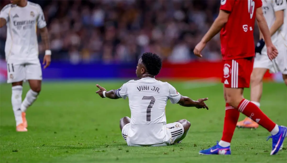 صحيات استهجان ضد فينيسيوس في مباراة ريال مدريد وبنفيكا