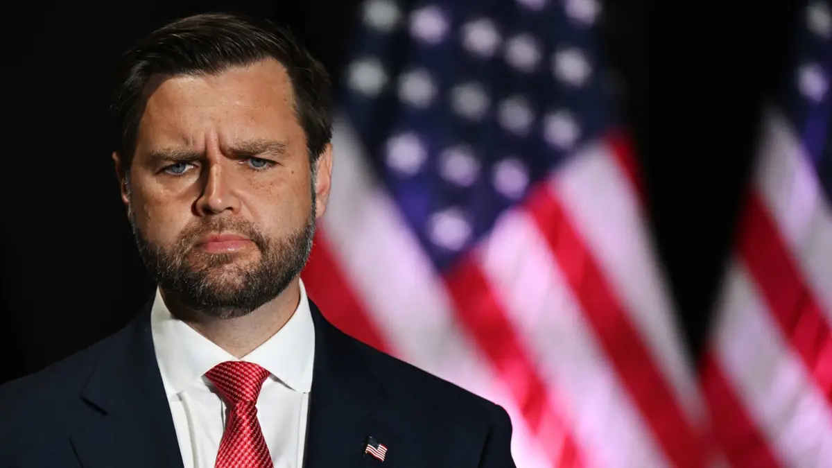 نائب ترمب يتوعد طهران: "ترمب يمتلك أدوات عديدة" لمنع السلاح النووي الإيراني