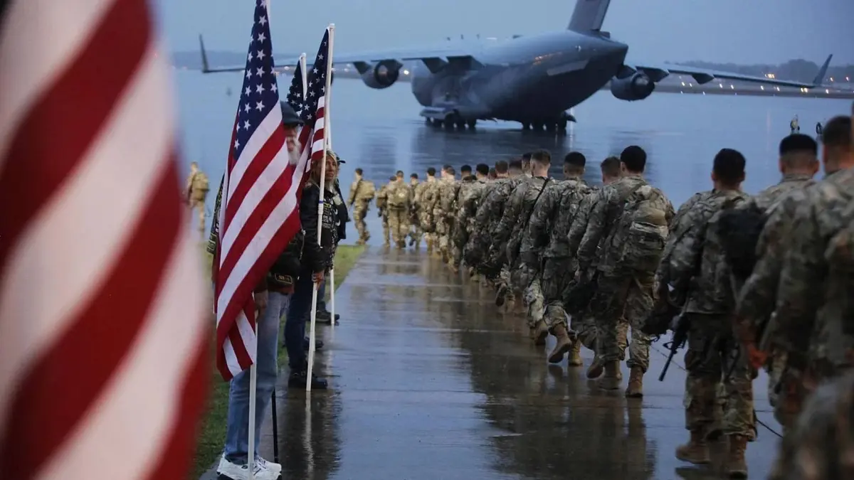 بأوامر من ترمب.. تحركات عسكرية أمريكية "صامتة" تحسبا لفشل مفاوضات سويسرا