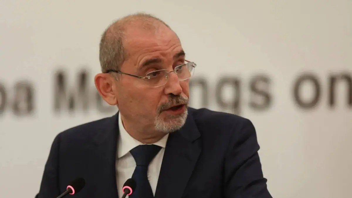 الصفدي وغوتيريش يؤكدان على ضرورة دعم وكالة "الأونروا" واستمرار خدماتها وحذره من خطورة ضم الضفة