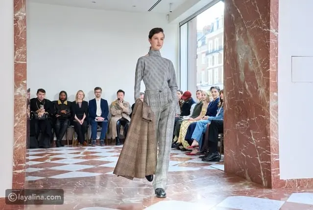 مجموعة Emilia Wickstead خريف وشتاء 2026-2027: أناقة هادئة بين الهوية والتحرر
