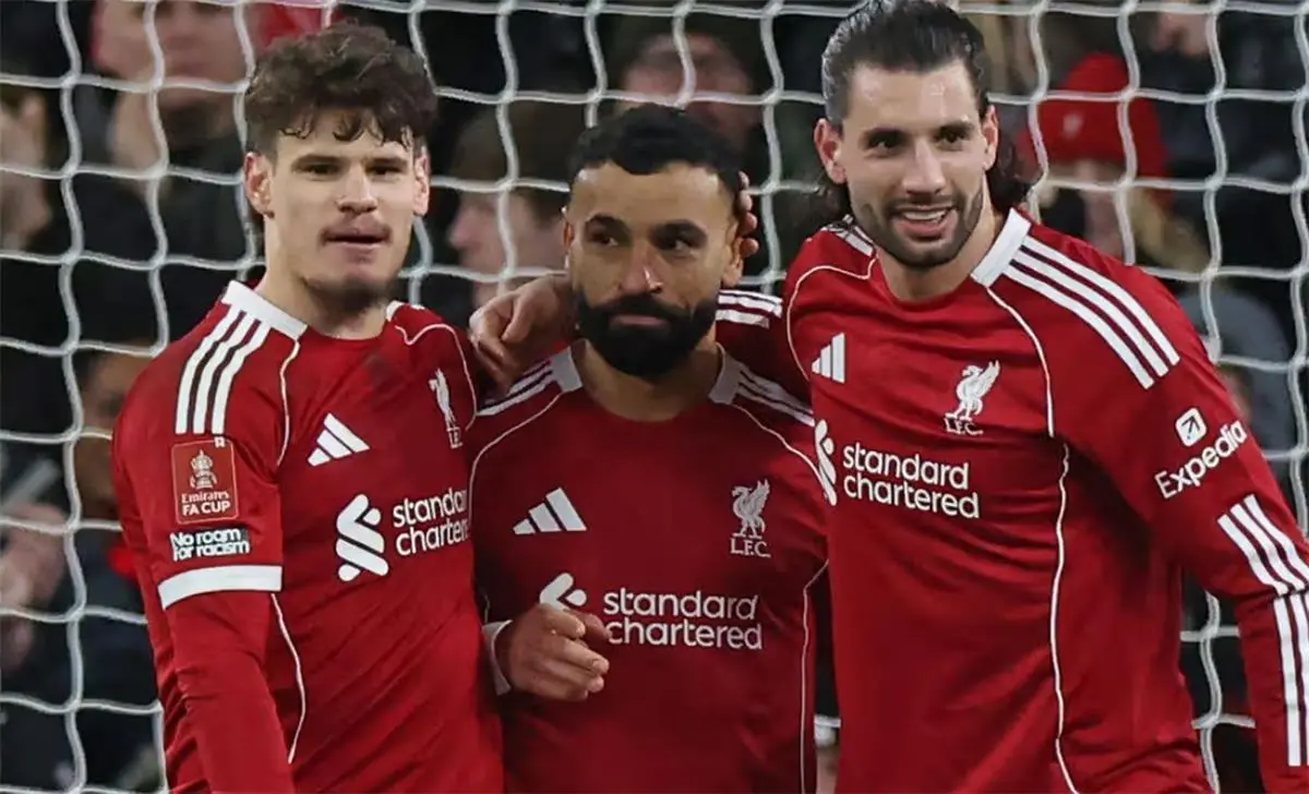 كيركيز يستعرض خزانة ألقاب محمد صلاح