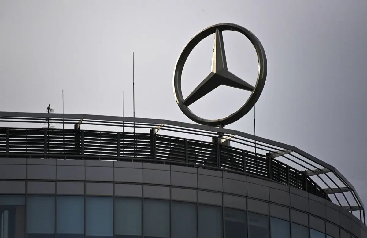 مصر تمنح "مرسيديس بنز" رخصة إنترنت الأشياء