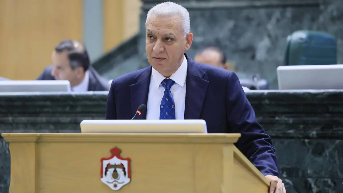 النائب "العموش" يطالب بتوضيح حقوق التأمين في القانون الجديد