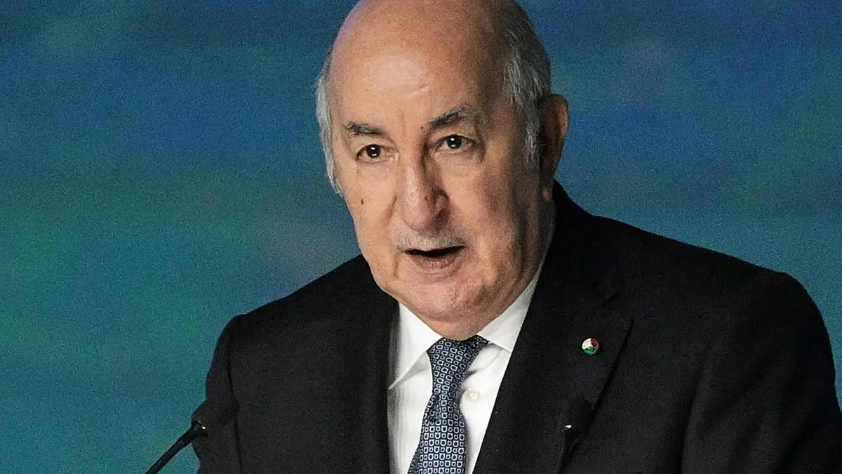 الجزائر تُقرّ قانوناً جديداً: تجريد أي شخص من الجنسية إذا أدين بـ"جريمة تمس أمن الدولة"