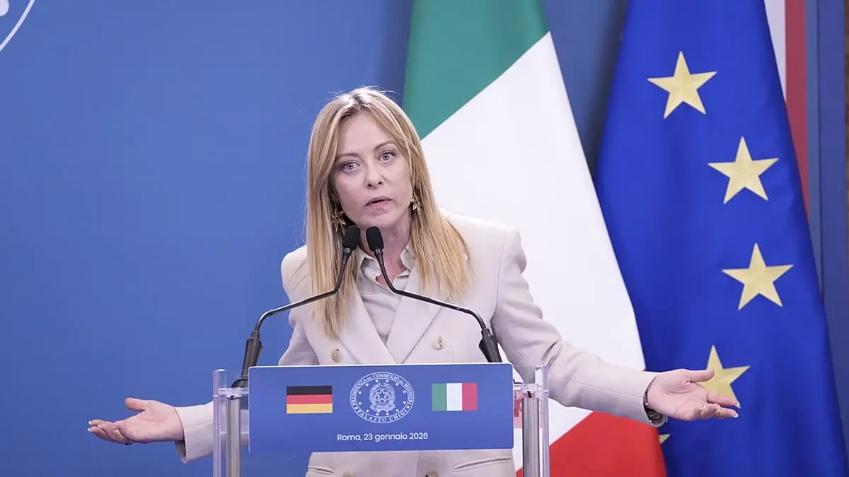 روما تعود للمتوسط: هل تملأ إيطاليا فراغ النفوذ الفرنسي المتراجع؟