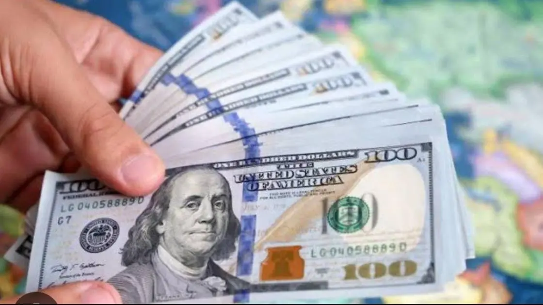 سعر الدولار يتخطى 48 جنيهاً في مصر لأول مرة منذ 5 أشهر