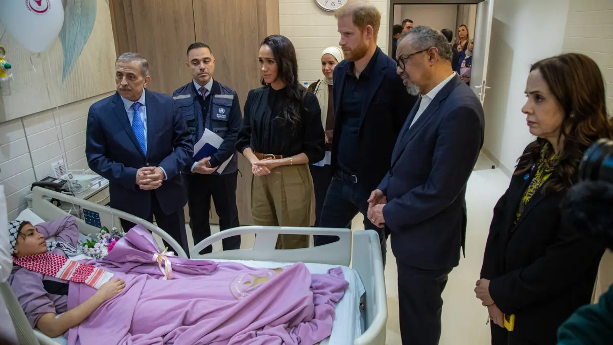 الأمير هاري ومدير "الصحة العالمية" يزوران المصابين من أطفال غزة المتواجدين في عمان