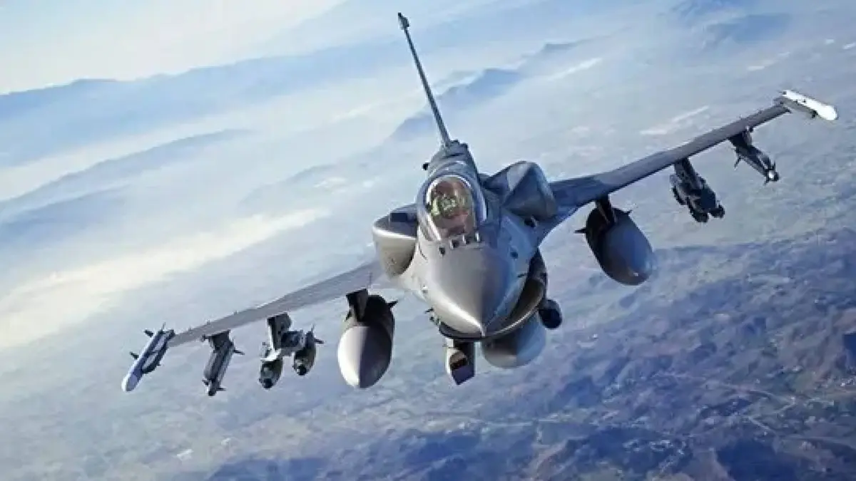 مأساة جوية في تركيا.. سقوط مقاتلة "إف-16" بعد دقائق من إقلاعها ومقتل طيارها