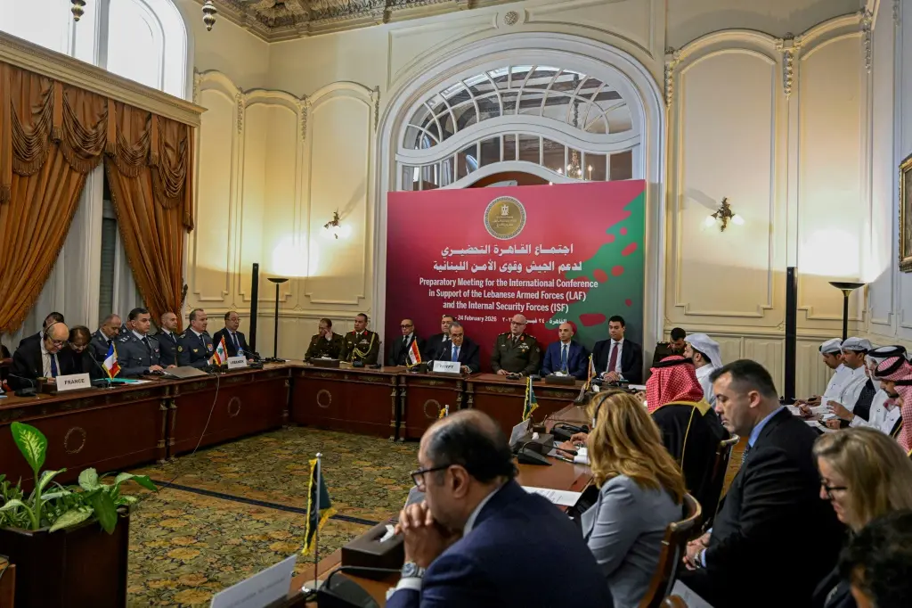 لبنان تلقّى تحذيرات من استهداف إسرائيل بنيته التحتية في حال تصعيد مع ايران