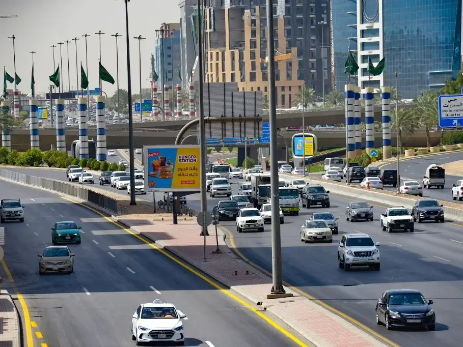 ضوابط جديدة لتنظيم بقاء المركبات المسجلة خليجياً بالسعودية