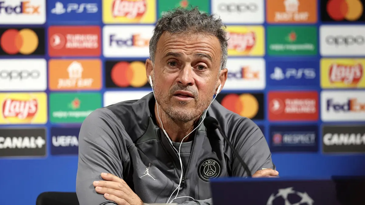 إنريكي: مواجهة باريس وبرشلونة ستكون كلاسيكو منتظرا في دوري الأبطال