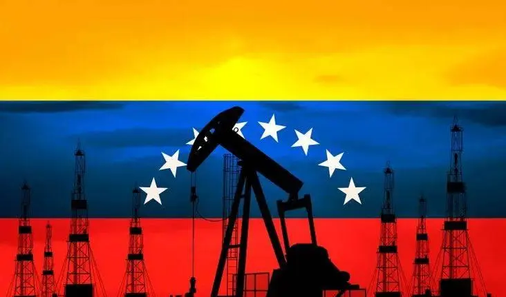 واشنطن تخفف قيود تصدير النفط الفنزويلي إلى كوبا