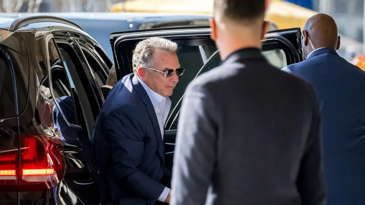 مسؤولون من إيران وسلطنة عمان يعلقون على المفاوضات مع أمريكا