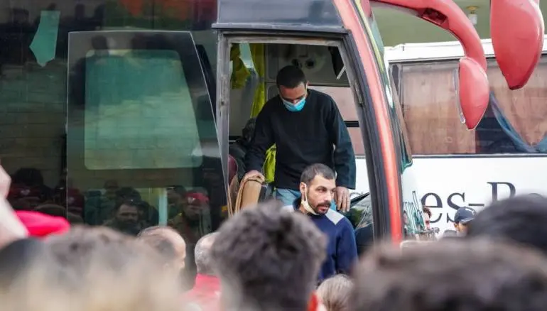 عملية تبادل في السويداء تشمل 86 شخصاً برعاية الصليب الأحمر