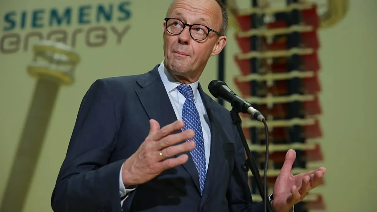 بين تعميق الشراكة وكبح عدم التوازن التجاري.. المستشار الألماني يختتم زيارته إلى الصين